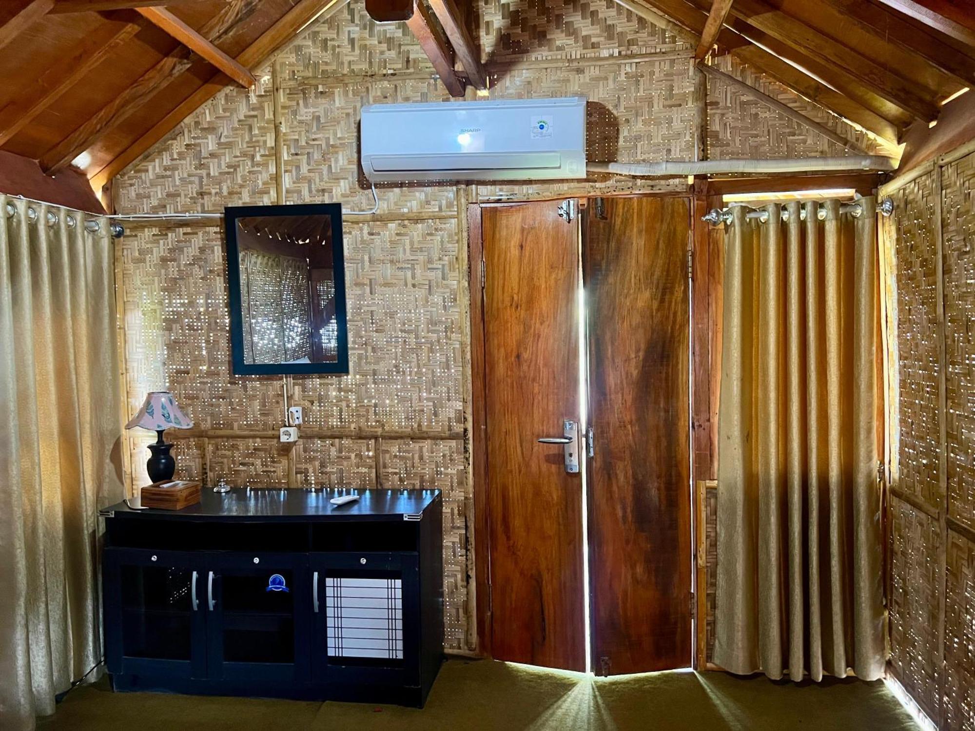 Bello Bungalow Batukliang Екстер'єр фото